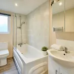Woodpark With Hot Tub Дом отдыха