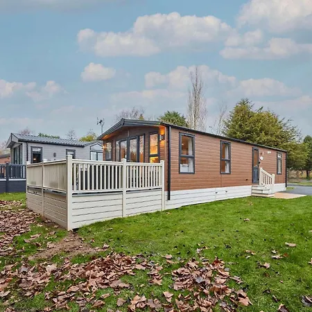 Holiday home Woodpark With Hot Tub